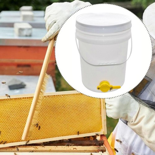 Honey bucket with - with, gate