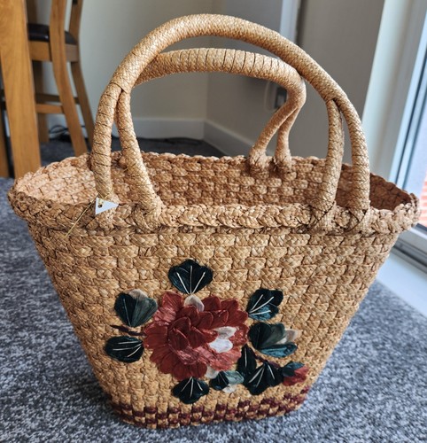 Vintage handwoven straw basket - handwoven,
