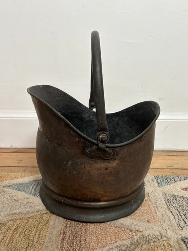 Antique copper coal scuttle - copper, /