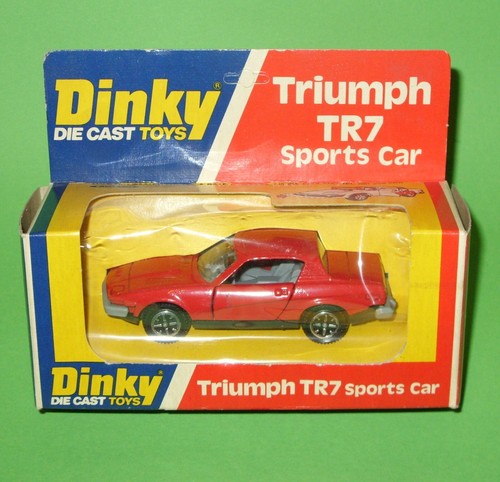 Dinky 211 triumph tr7 - 211,