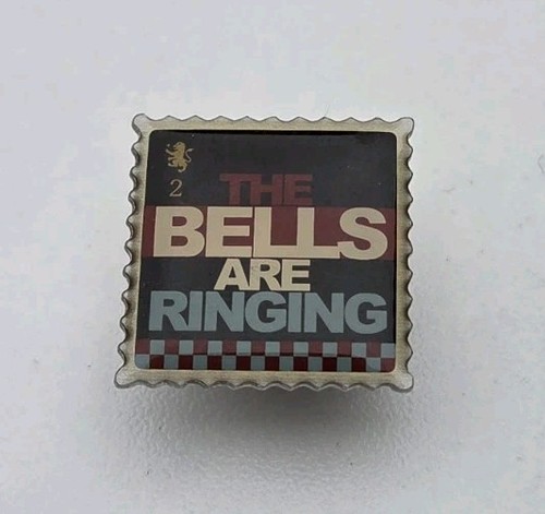 Aston villa vintage pin - aston, badge