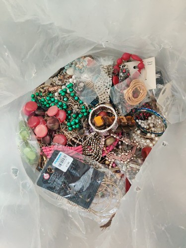 Joblot 1kg vintage costume - 1kg,