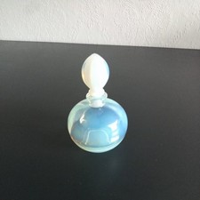 Art Deco French Opaline Glass Pomme Scent Bottle Moulded Registration No 600
