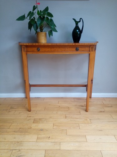 Lovely regency style burr yew - lovely,