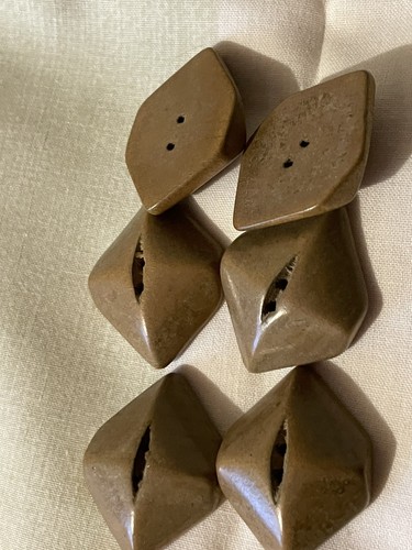 Brown diamond shape - brown, composite