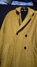 mostard coat 