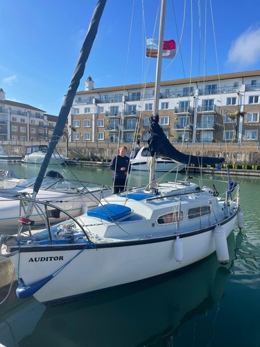Sailing boat yacht robert ives - yacht,