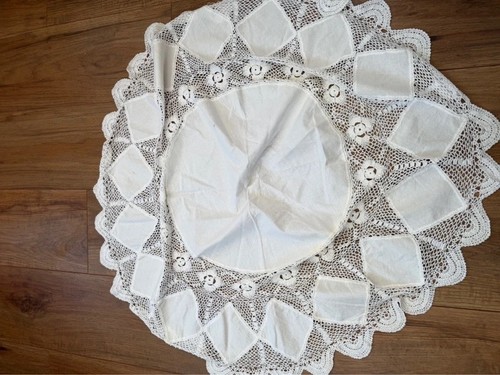 Vintage round tablecloth - ,