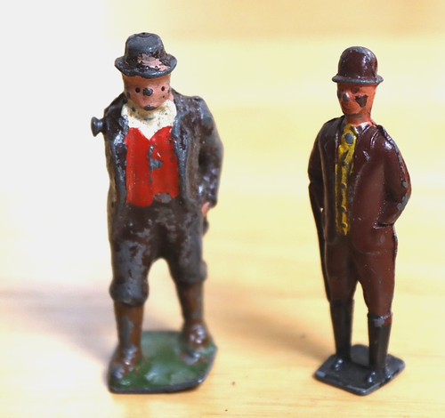 Crescent lead figures - 2,