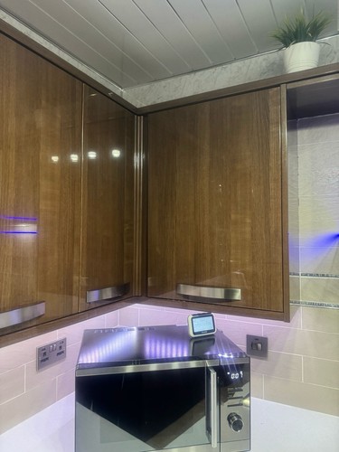 Fitted kitchen - kitchen,