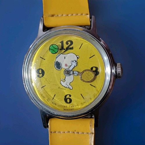 Vintage 1970s timex peanuts - vintage,