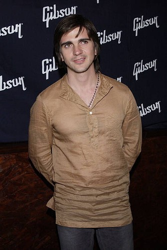 Juanes 2002 the orville h - at,