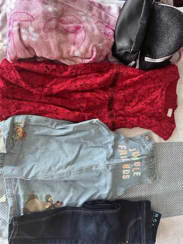 Girls clothes bundle age 7 - bundle,