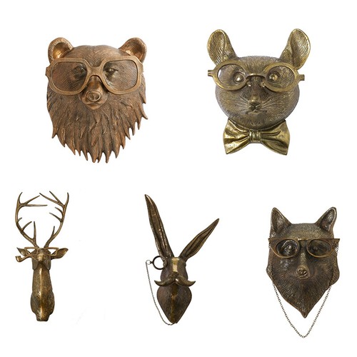 Animial head wall mounted - head,