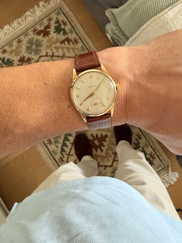 Omega solid gold 9ct watch - gold,