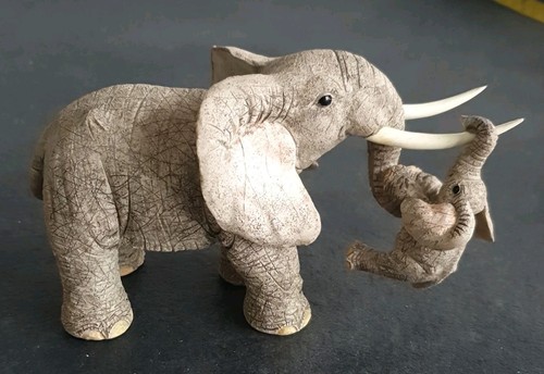 Country artists tuskers - artists,