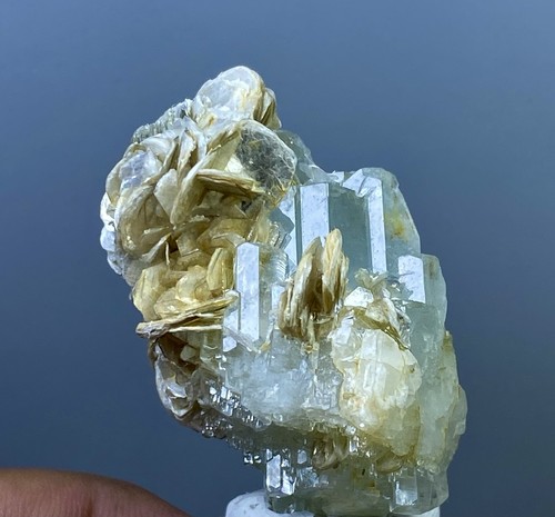 Beautiful natural aquamarine - beautiful,