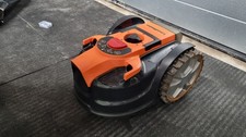 LawnMaster OcuMow16 Robotic