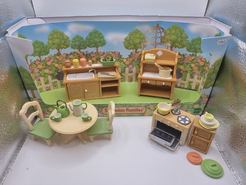 Sylvanian families green - families,