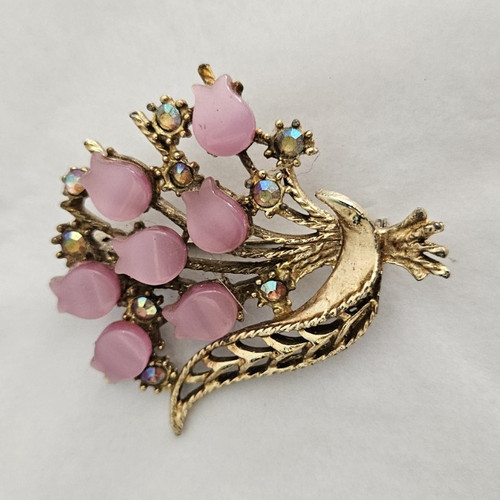 Gold tone metal flower - metal, bouquet