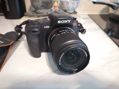 Sony alpha a300 dslr camera - sony,