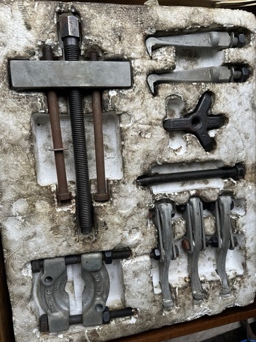 Gear puller for - gear,