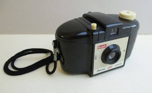 Vintage 1950 kodak brownie - vintage, 1950's