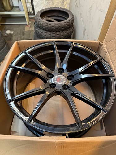 Mercedes alloy wheels - alloy,