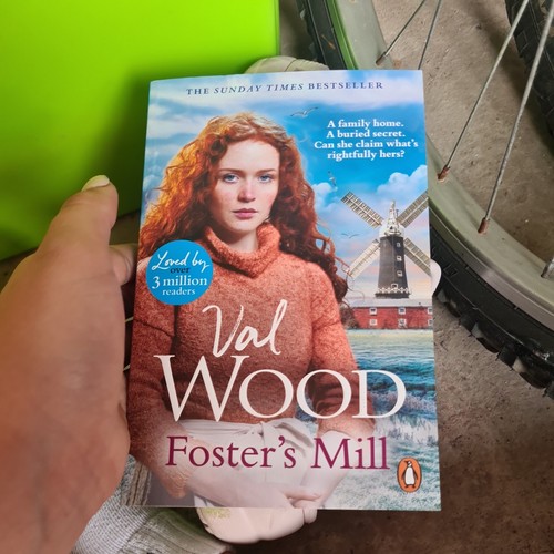 Valerie wood foster s - valerie, foster's