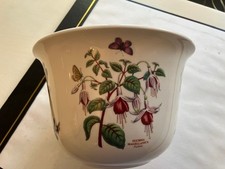 A classic Portmeirion plant pot in the Botanic Garden style FREE Delivery