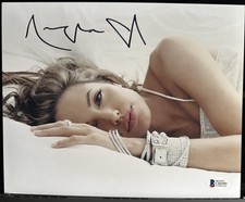 ANGELINA JOLIE SIGNED PHOTO