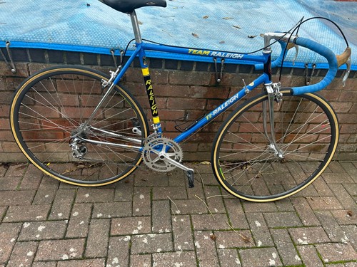 Vintage raleigh road bike - vintage,