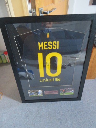 Framed signed lionel messi - messi, no