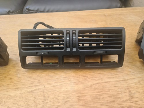 Bora center air vent - vw,