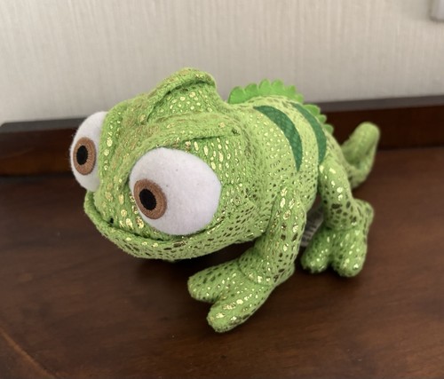Disney store official tangled - disney,