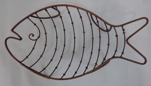 Large fish shaped metal - large, wire