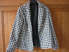 New Look Black & White Dogtooth Check Lined Jacket Size 10 Pre owned