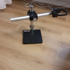 LEICA-Black Stereo Zoom microscope - boom stand.