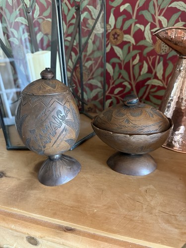 Vintage carved coconut tobacco - carved,