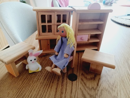 Wooden dolls house - dolls,