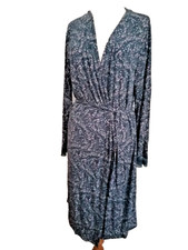 Victoria Secret Robe M/L  MODAL Stretchy Soft Feel Tie belt Lace Trim