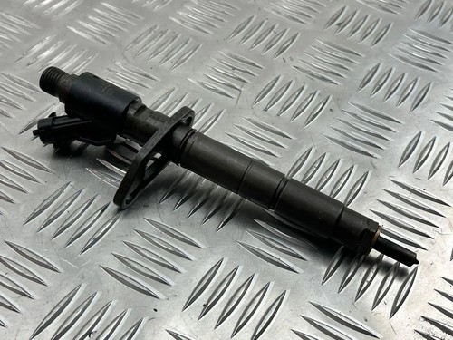 Jaguar x250 fuel injector - jaguar,
