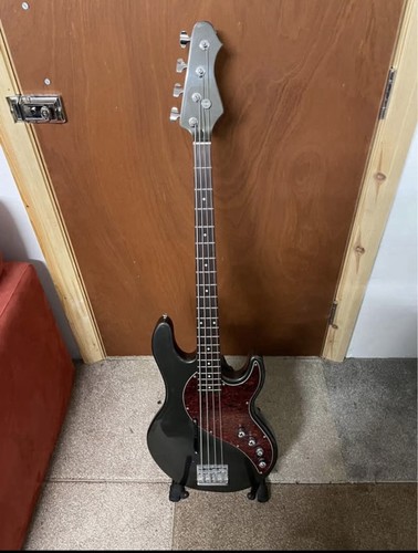Rare line variax bass - rare,