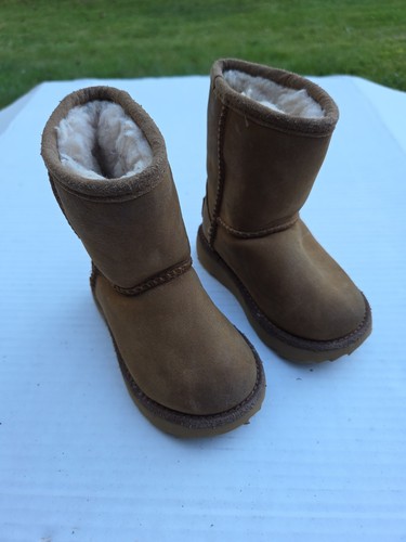 Ugg kids classic boot - ii,