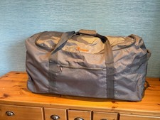 IT Luggage Very Large Holdall Duffle Bag Green Khaki Robust Material Wheeled