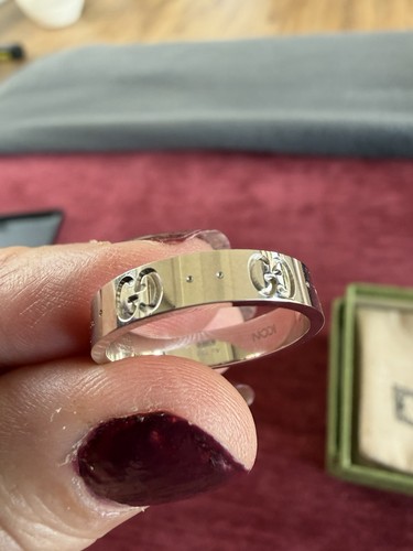 Gucci signed 18ct white gold - gucci,