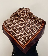 Vintage Style Brown Geometric