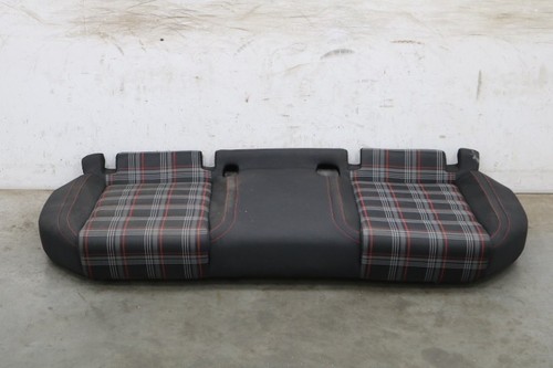Rear seat bench seat surface