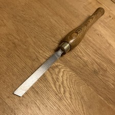 Woodturning 13 mm wide skew