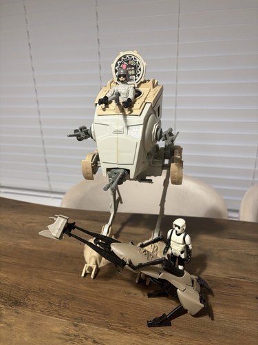 Vintage star wars walker - star, at